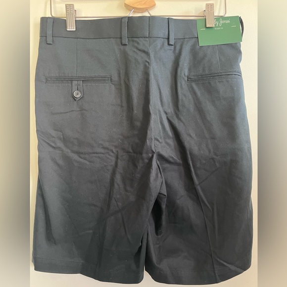 Bobby Jones Mens Golf Shorts Black Pleated Sz 33 - Picture 2 of 4